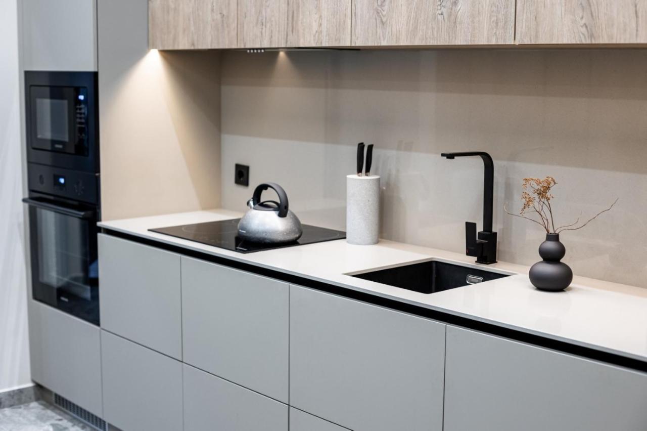 Apartment On Kulisha 28 리비프 외부 사진